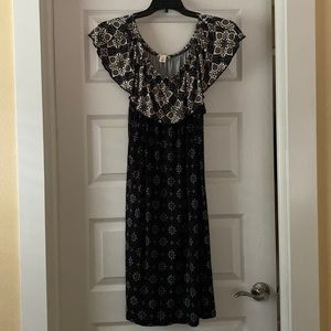 Summer dress. Barely worn, like new. Comfortable and stylish